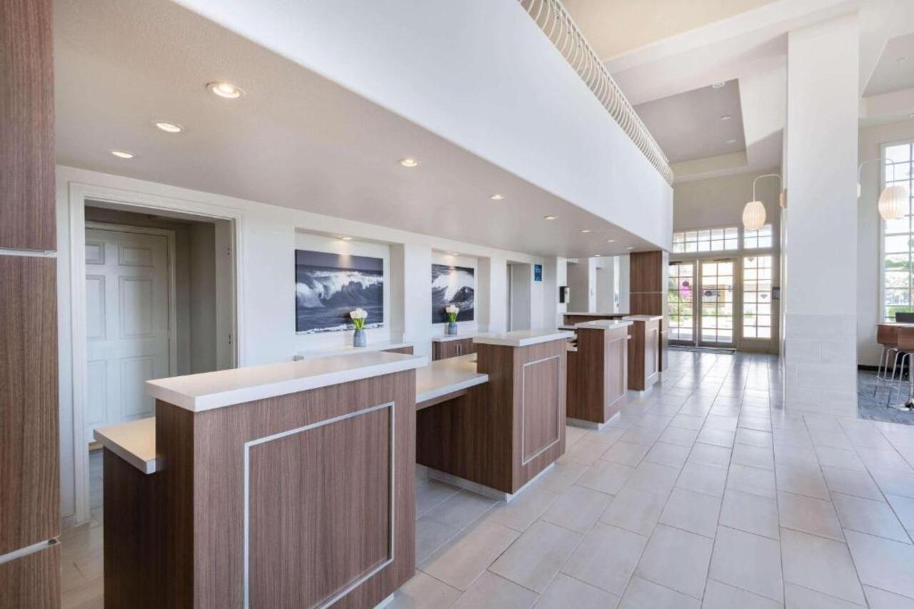 Wyndham Garden San Diego Exterior photo
